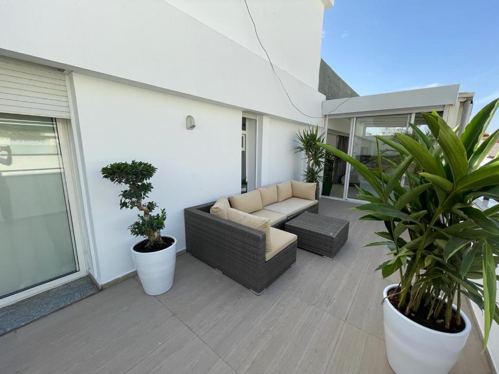 Central, Terrasse, Confortable - Bleue Residence Casablanca Exterior photo